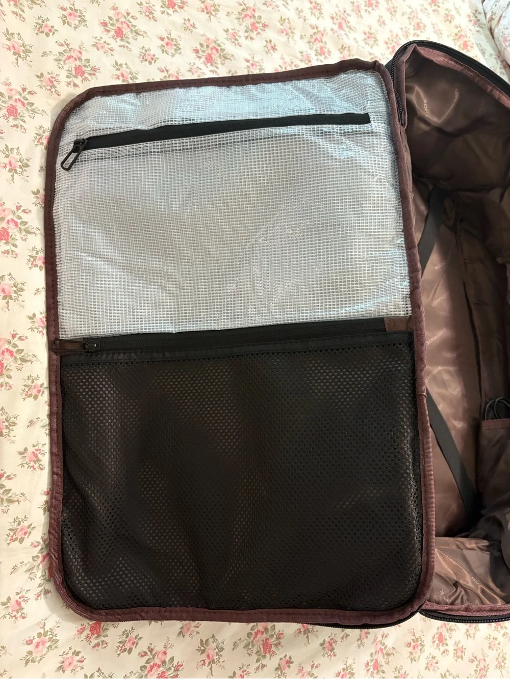 Lovevook Black Men's Backpack with Organized Compartments